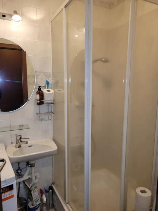 آكيورِيْري Mona Lisa Apartment المظهر الخارجي الصورة